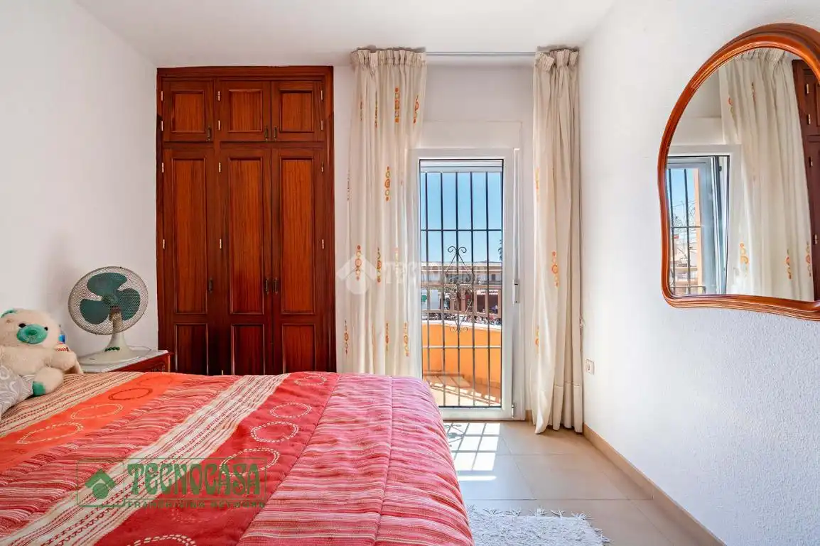 Habitación de Casa adosada en venta en Roquetas de Mar