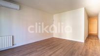 Bedroom of Flat for sale in  Barcelona Capital  with Air Conditioner, Heating and Terrace