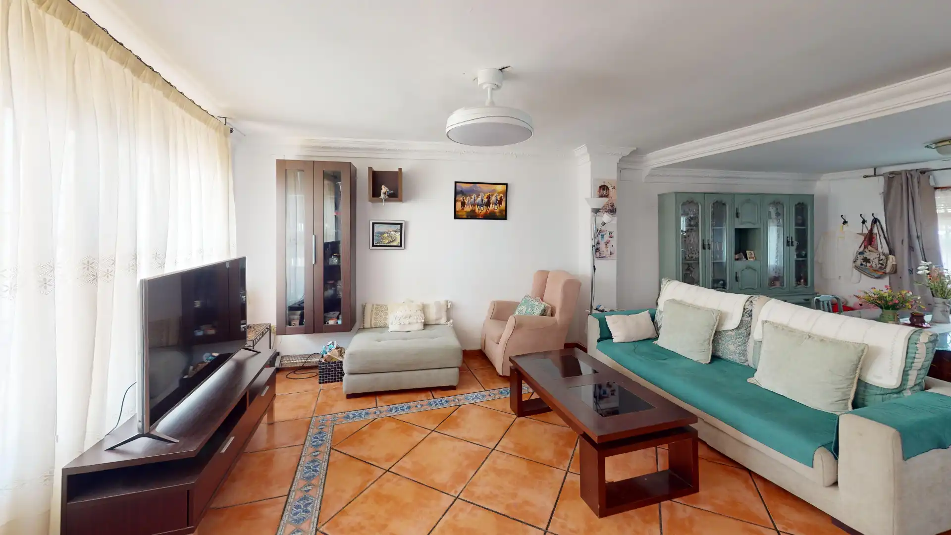 Sala d'estar de Casa o xalet en venda en Alicante / Alacant amb Aire condicionat, Terrassa i Traster