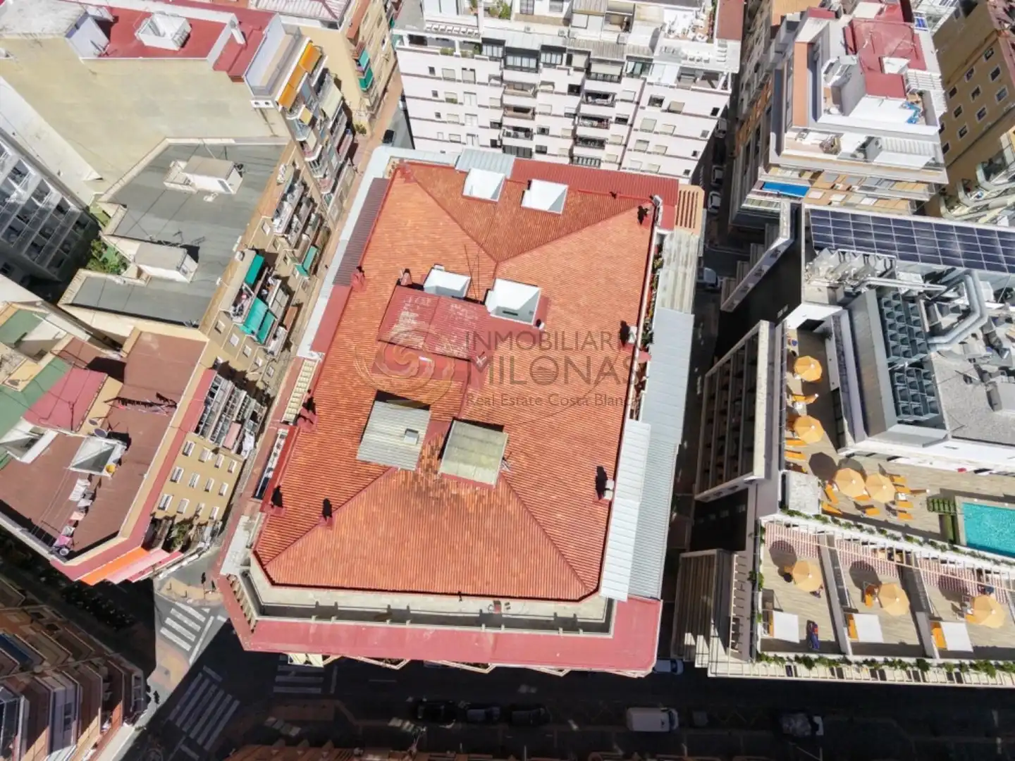 Apartment with terrace for sale in Calle MARQUES DE COMILLAS, imagen 16