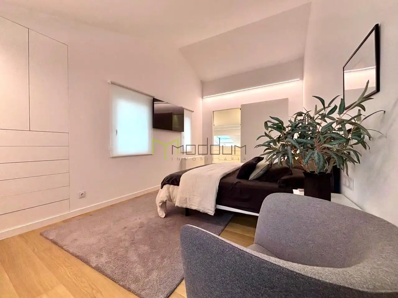 Schlafzimmer von Maisonette zum Verkauf in Santiago de Compostela  mit Heizung, Abstellraum und Möbliert