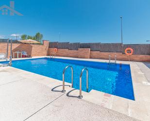 Swimming pool of Flat for sale in Colmenar Viejo  with Air Conditioner, Heating and Parquet flooring