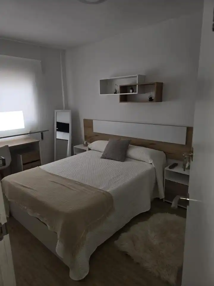 Bedroom of Flat for sale in La Victoria