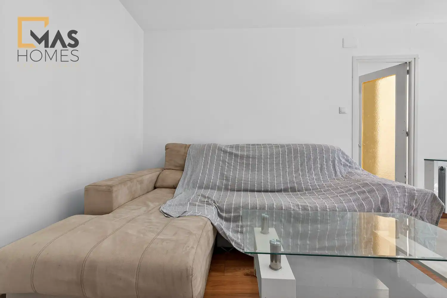 Piso con terraza en venta en Plaça de Serrat i Bonastre, imagen 3