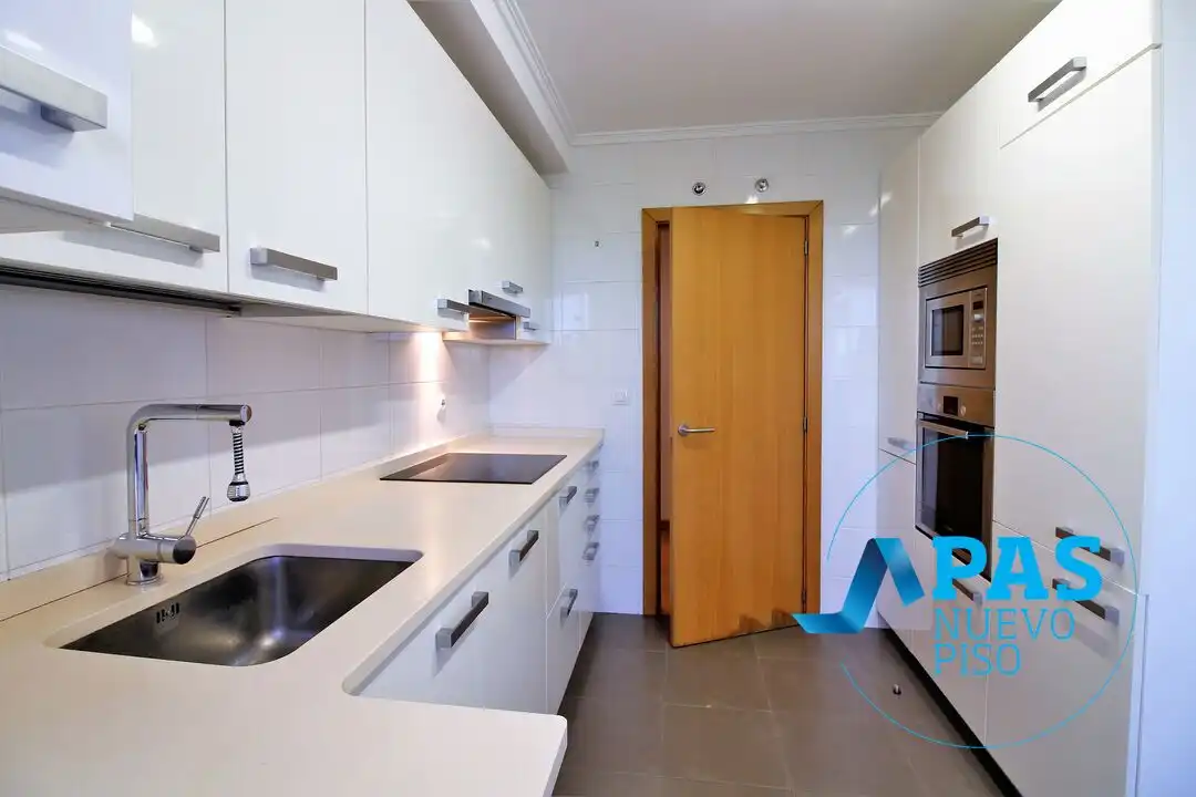 Kitchen of Flat for sale in Santander  with Heating, Private garden and Storage room