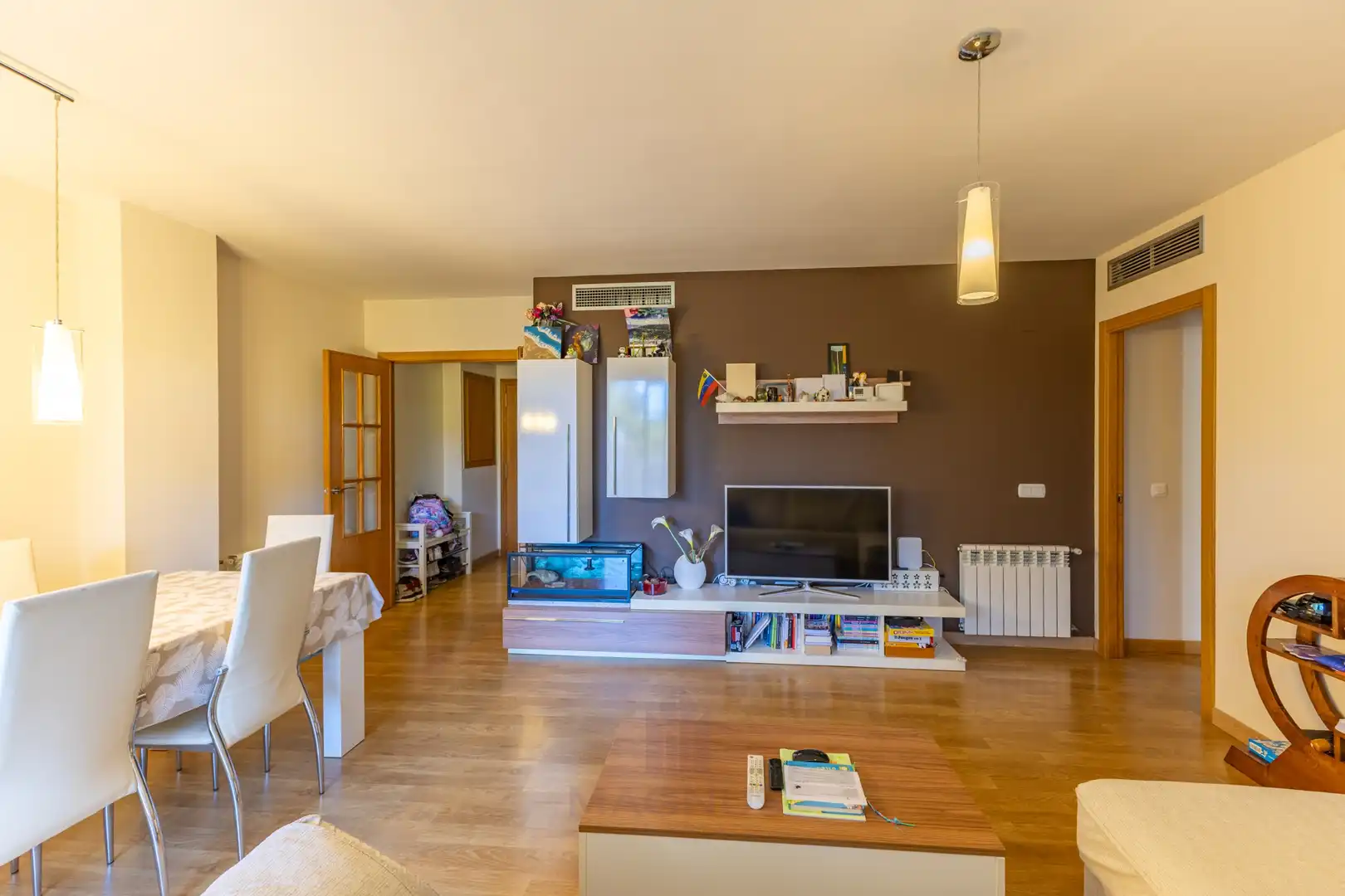 Sala de estar de Apartamento en venta en Torre en Conill - Cumbres de San Antonio 