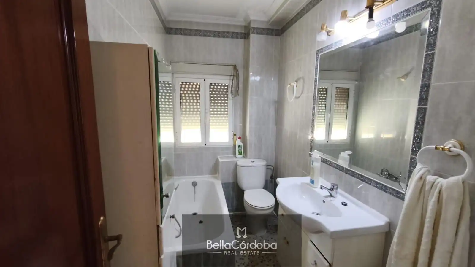 Baño de Piso en venta en Córdoba con Aire acondicionado, Calefacción y Terraza