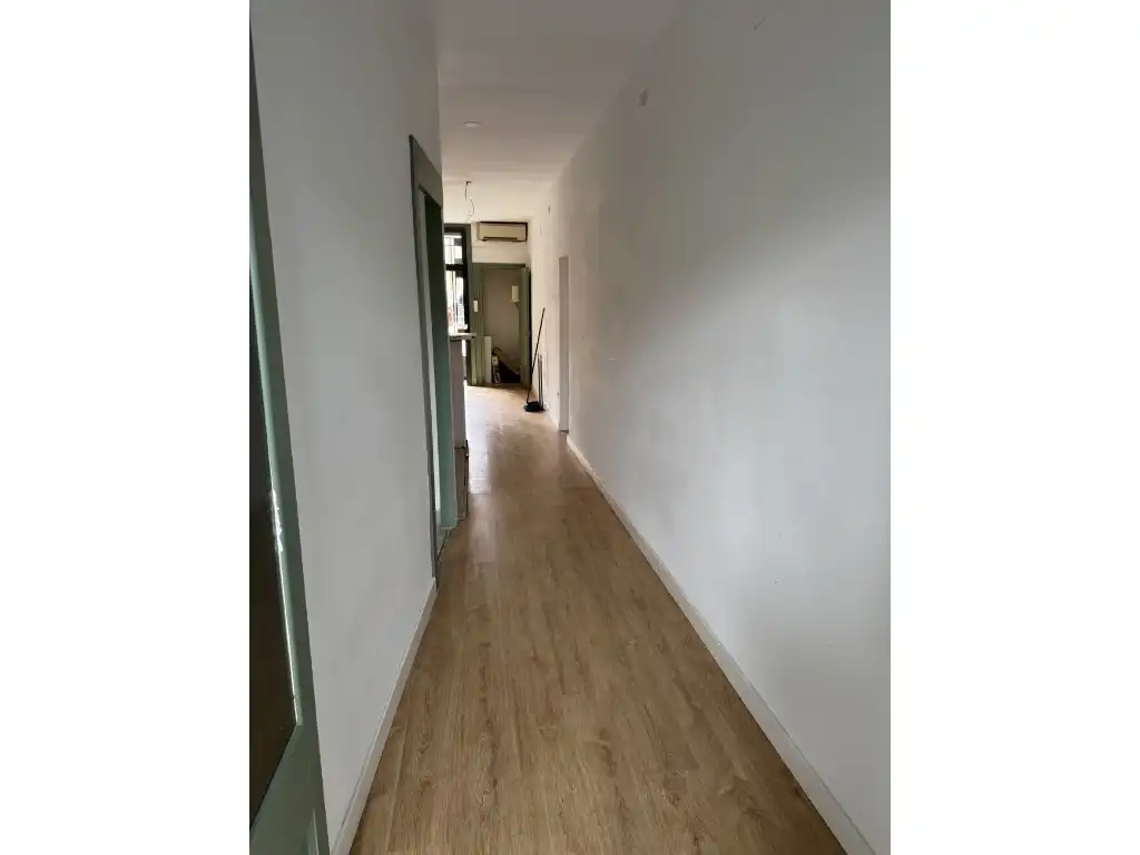 Local comercial en alquiler en Calle Santa Anna, imagen 2