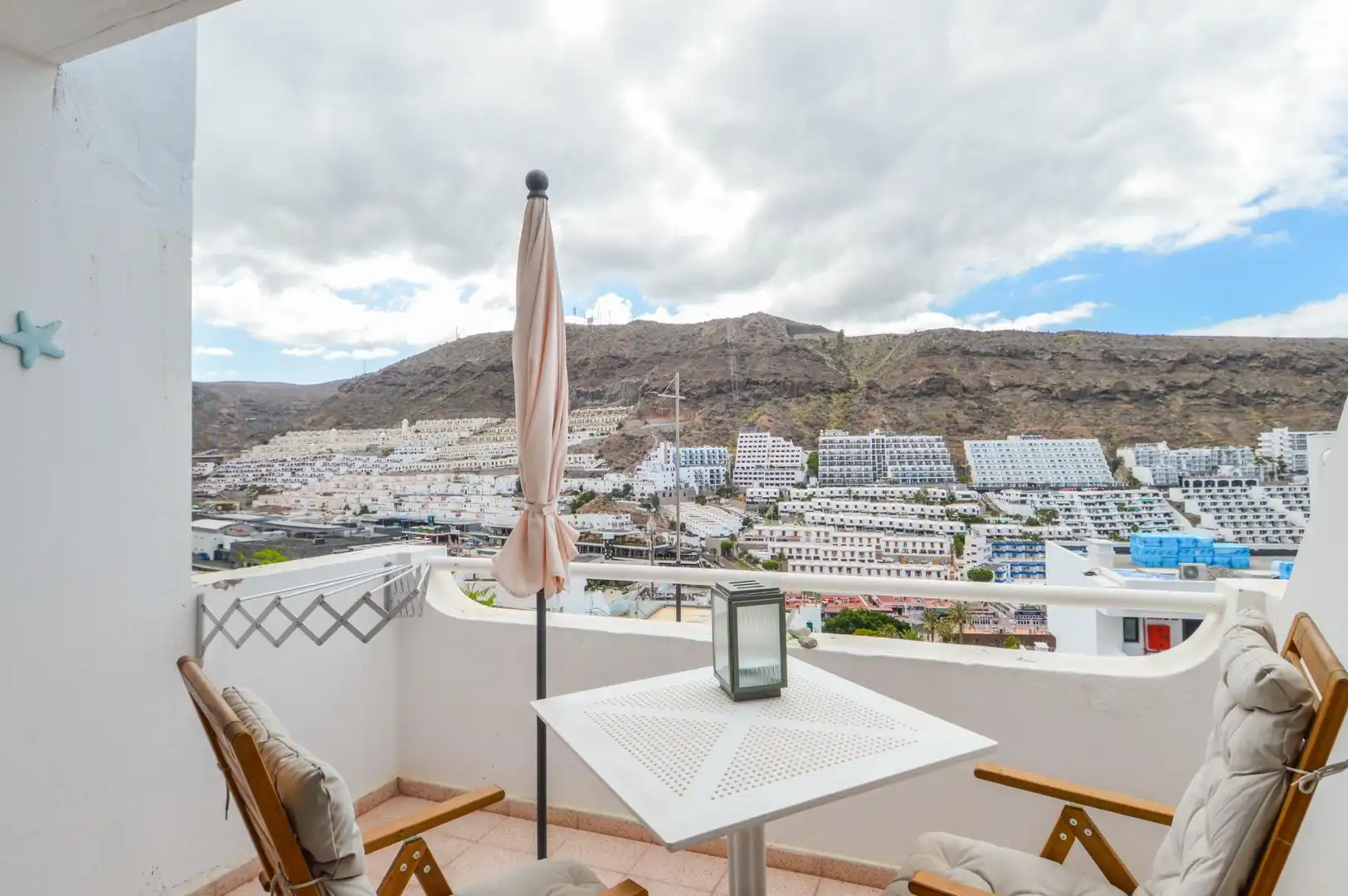 Terrassa de Apartament en venda en Mogán amb Terrassa, Moblat i Piscina comunitària