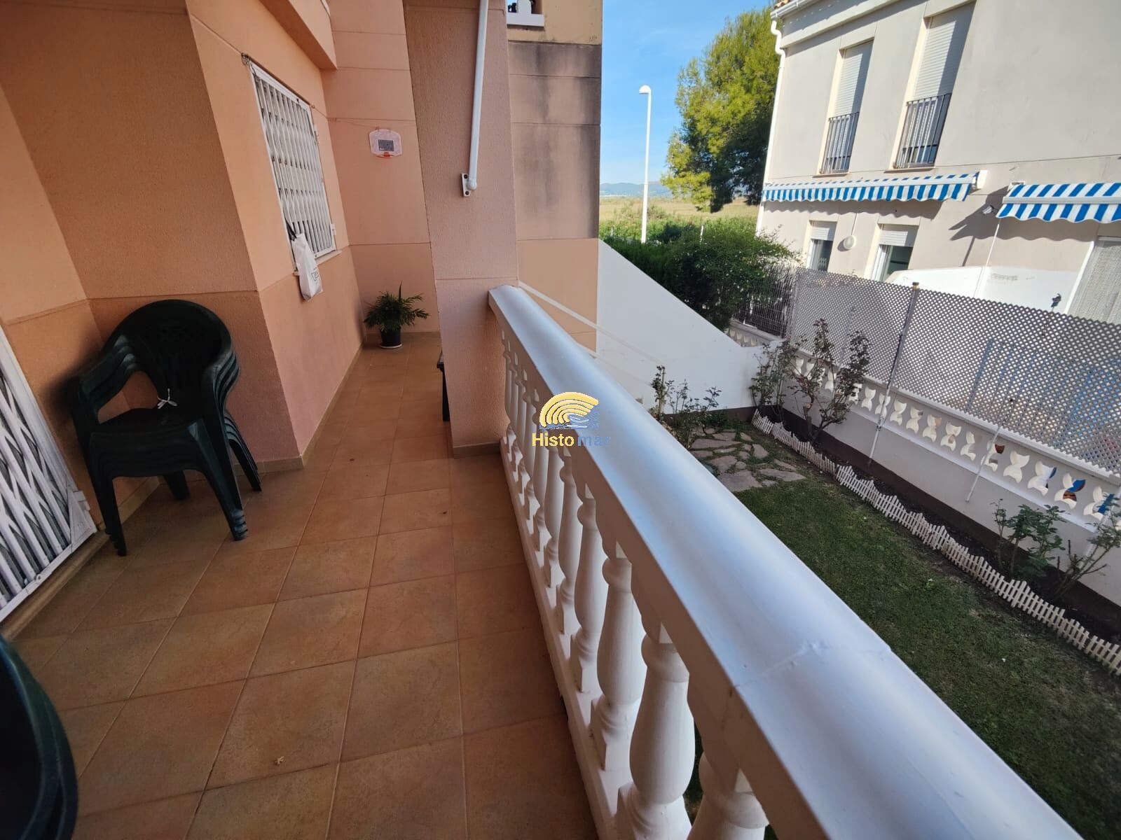 Terrassa de Apartament en venda en Sagunto / Sagunt amb Jardí privat, Terrassa i Traster