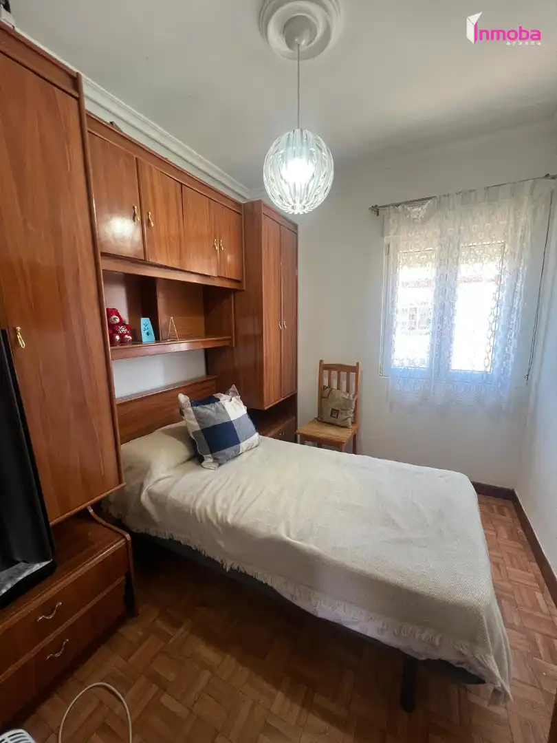 Habitación de Piso en venta en Aranda de Duero con Calefacción