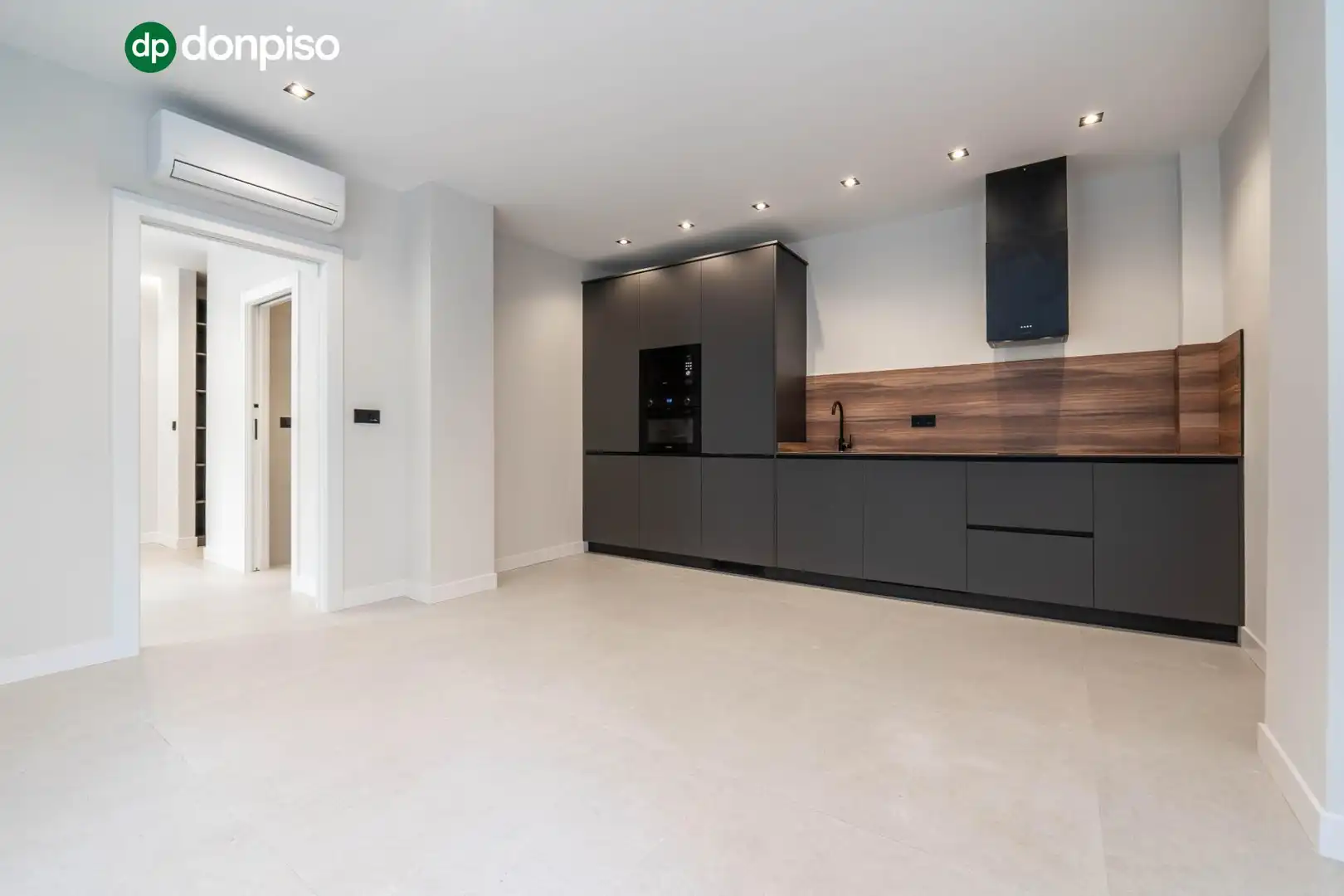Kitchen of Flat for sale in Zaidín