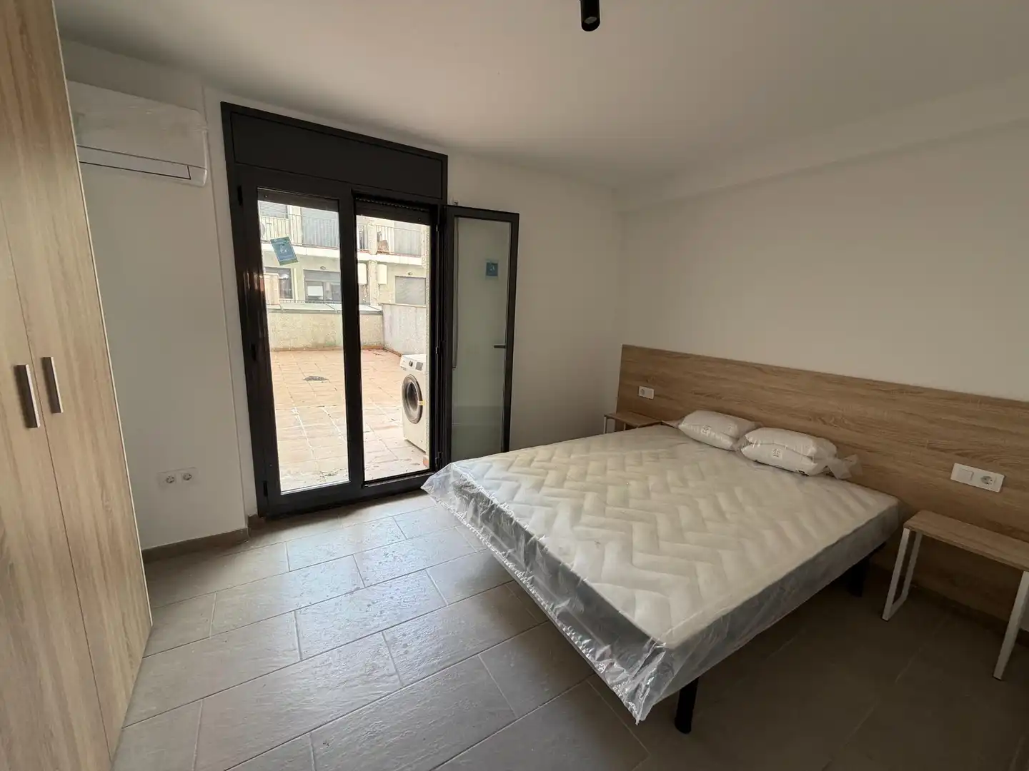Bedroom of Flat for sale in Lleida  with Air Conditioner, Terrace and Furnished
