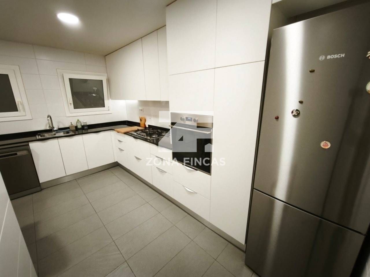 Cocina de Piso en venta en Santa Coloma de Gramenet