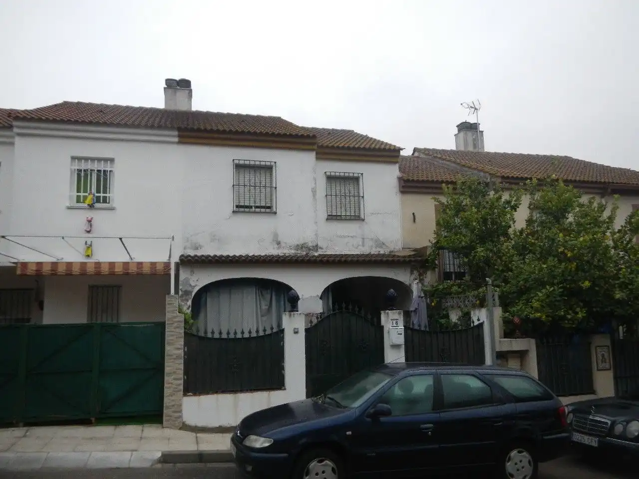 Exterior view of Houses for sale in Tomares