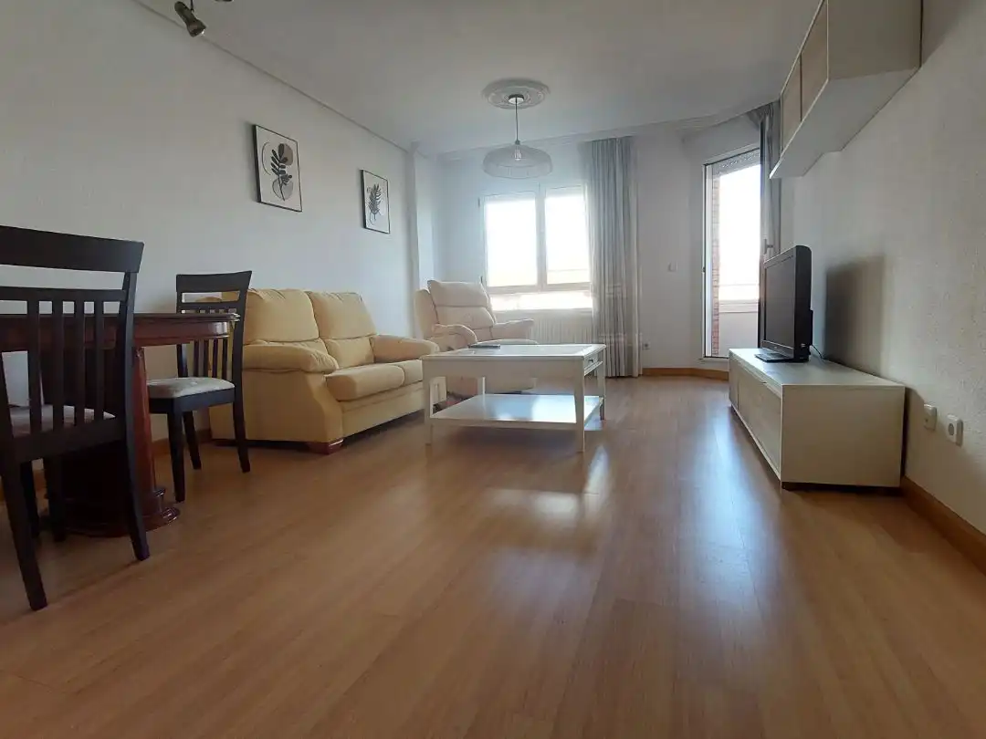 Wohnzimmer von Wohnung zur Miete in San Andrés del Rabanedo pueblo