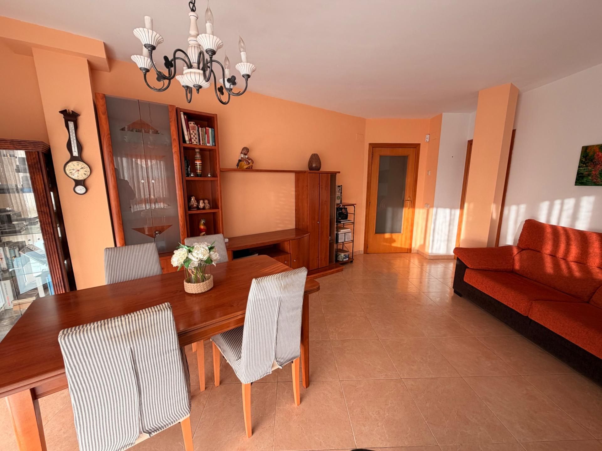 Living room of Flat for sale in El Vendrell  with Furnished and Alarm