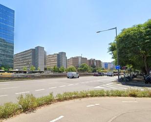 Vista exterior de Nau industrial en venda en L'Hospitalet de Llobregat