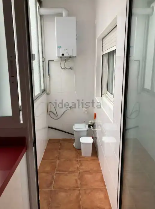 Baño de Piso de alquiler en El Puig de Santa Maria con Horno, Lavadora y Microondas