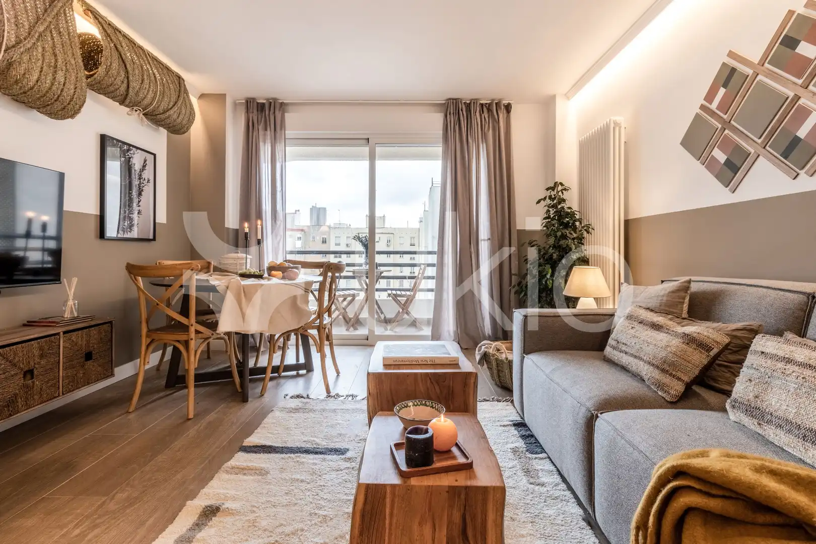 Living room of Apartments for rent in Madrid  with Air Conditioner, Furnished and Washing machine