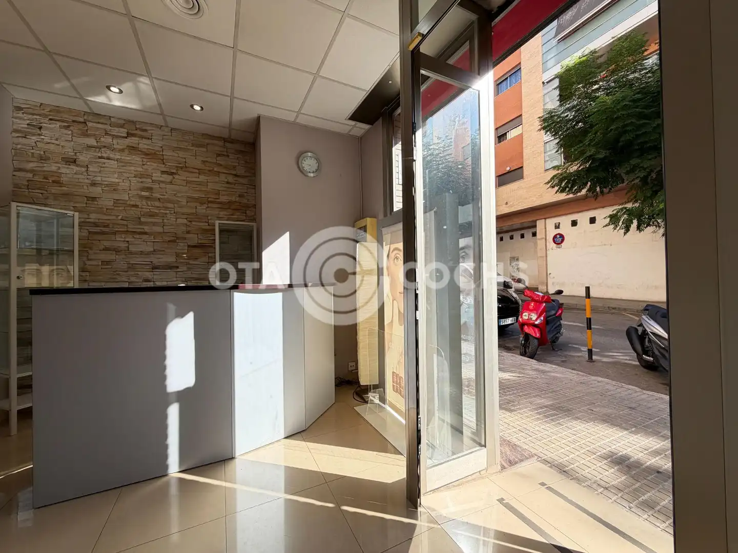 Local comercial en venda a Carrer de Roger de Belfort, imagen 5
