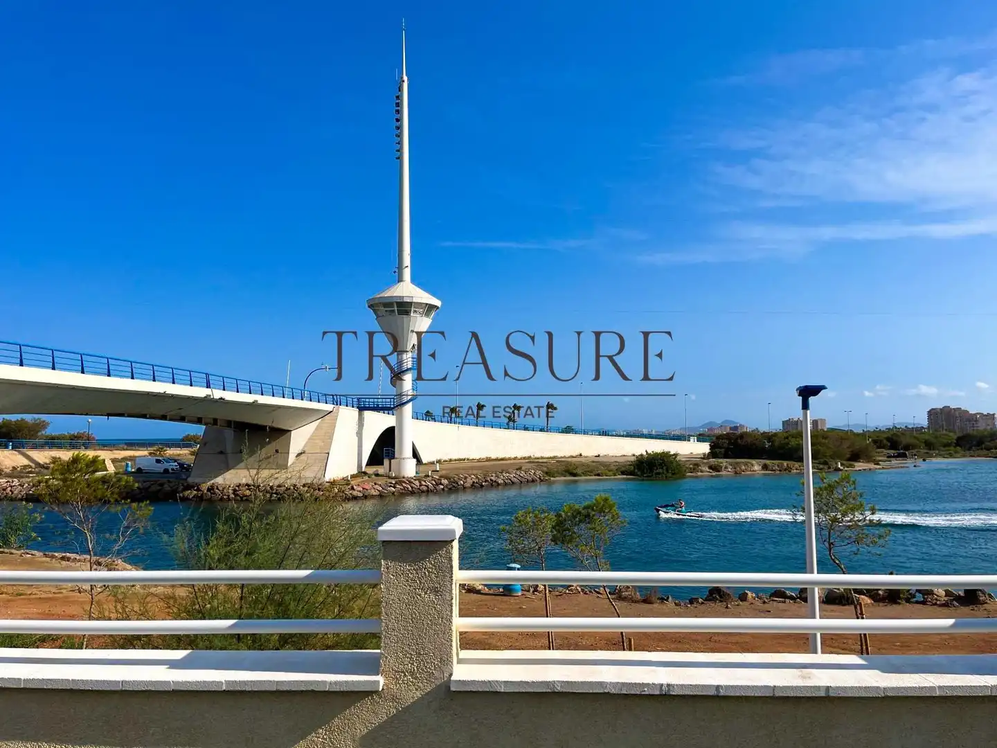 Apartament en venda en La Manga del Mar Menor amb Aire condicionat, Terrassa i Moblat