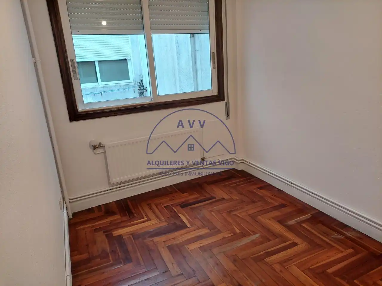 Habitación de Piso de alquiler en Vigo  con Calefacción, Parquet y Terraza