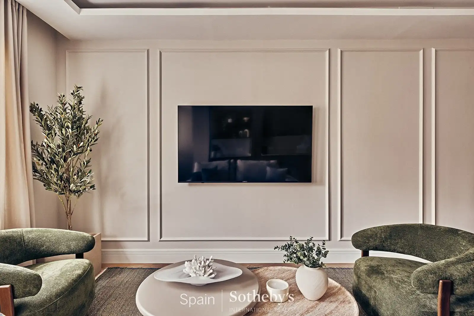 Living room of Apartments for sale in Madrid  with Air Conditioner, Heating and Terrace
