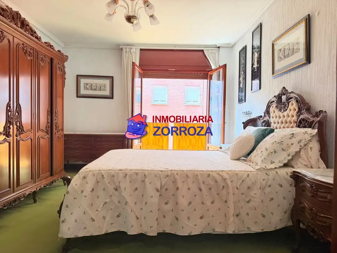 Bedroom of Flat for sale in Bilbao   with Heating, Storage room and Balcony