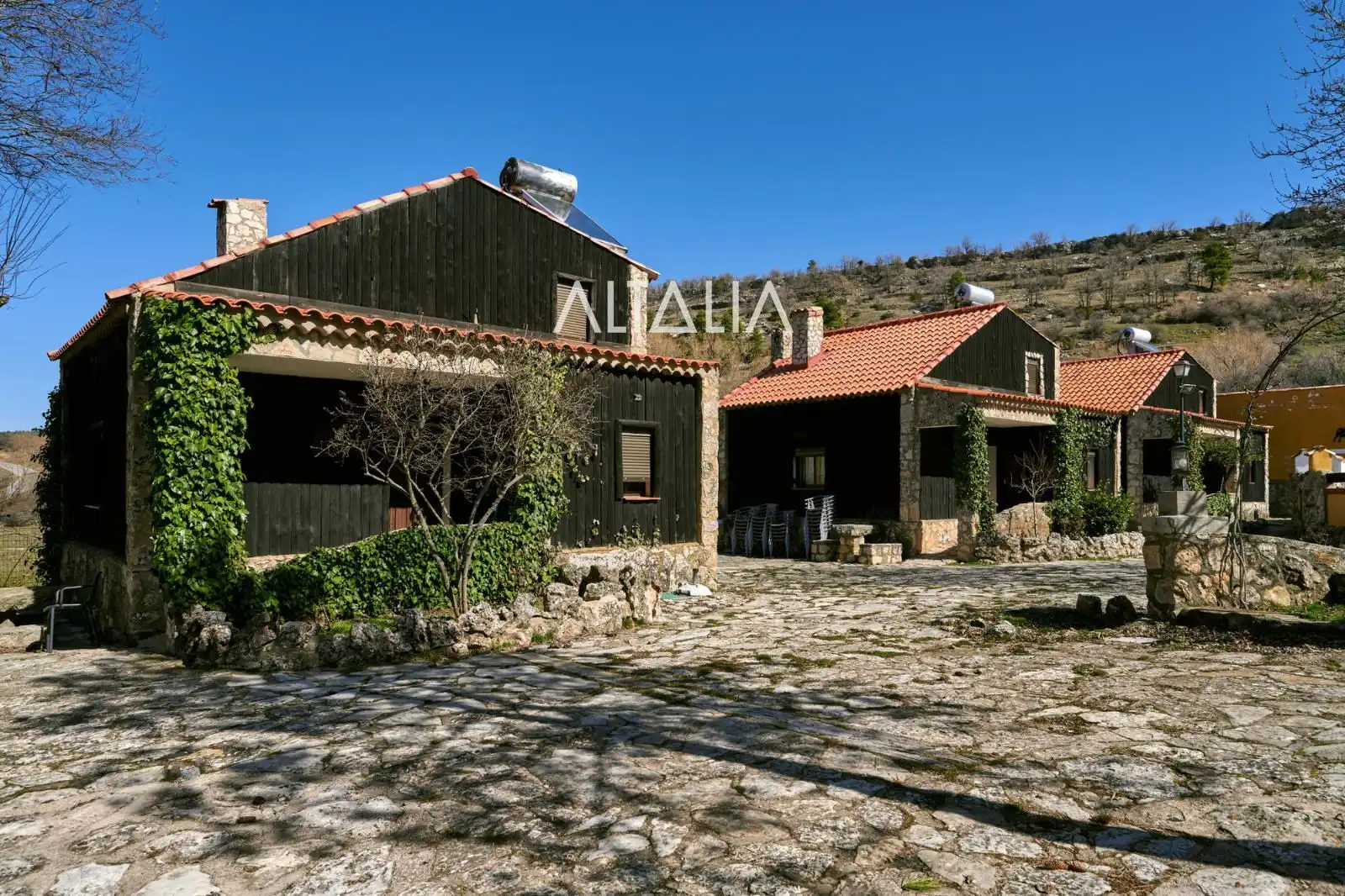 Exterior view of Buildings for sale in Las Majadas  