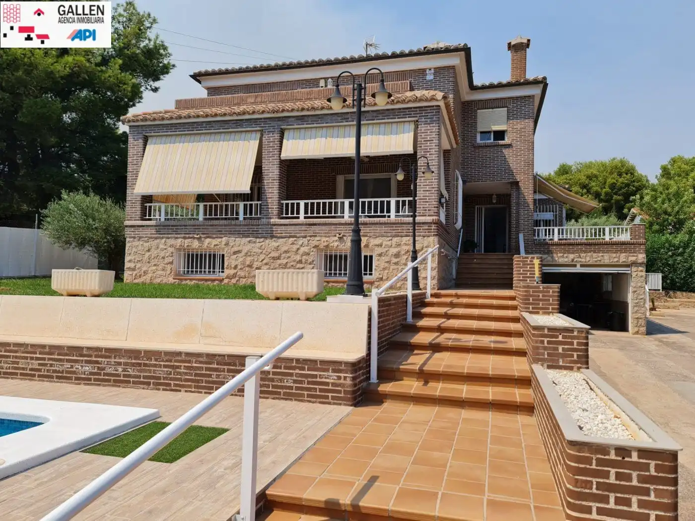 Casa o xalet en venda a Montornés - Las Palmas - El Refugio