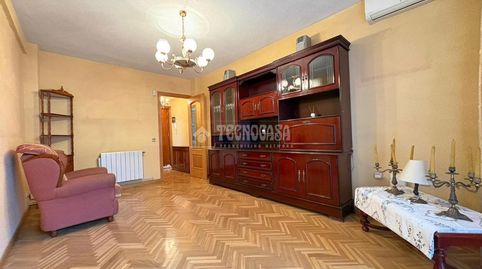 Foto 3 de Piso en venta en Juan de la Cierva, Getafe