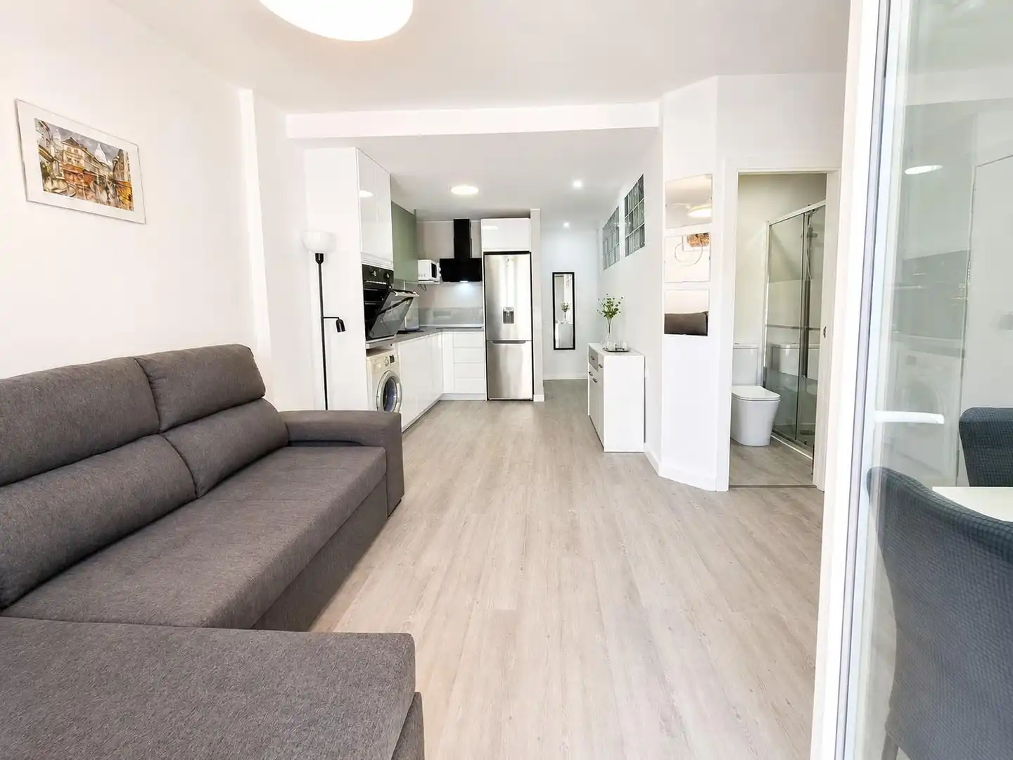 Sala d'estar de Àtic de lloguer en Almería amb Aire condicionat, Calefacció i Terrassa
