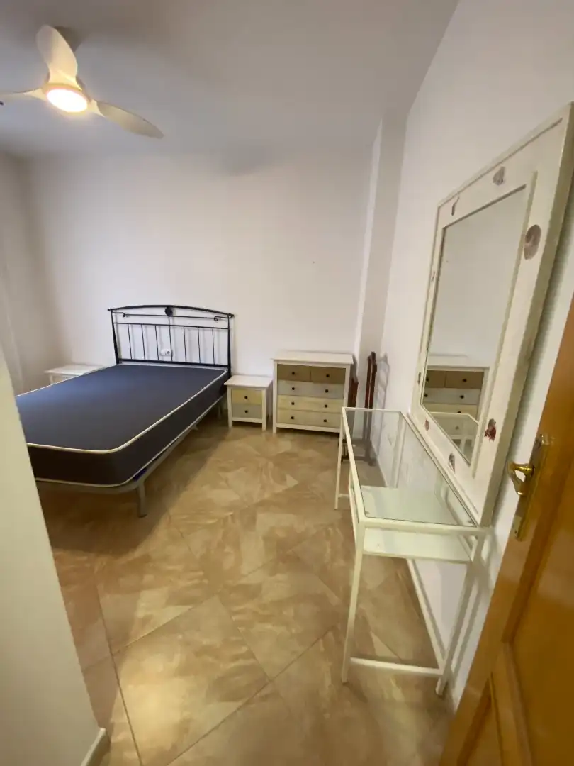 Schlafzimmer von Wohnungen zur Miete in Málaga mit Klimaanlage, Möbliert und Waschmaschine