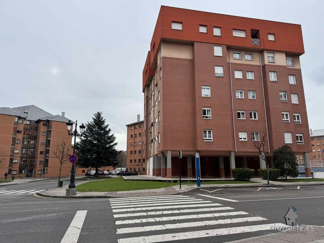 Flat for sale in Calle Llaviada, Corredoría - La Carisa - Prado de La Vega