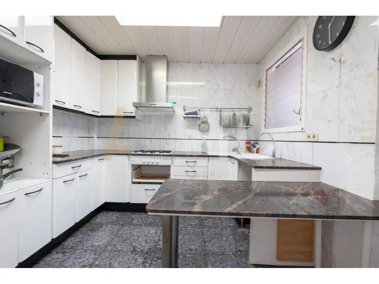 Cuina de Pis en venda en Barcelona amb Aire condicionat, Calefacció i Traster