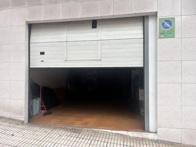 Aparcament de Garatge en venda en Gijón 