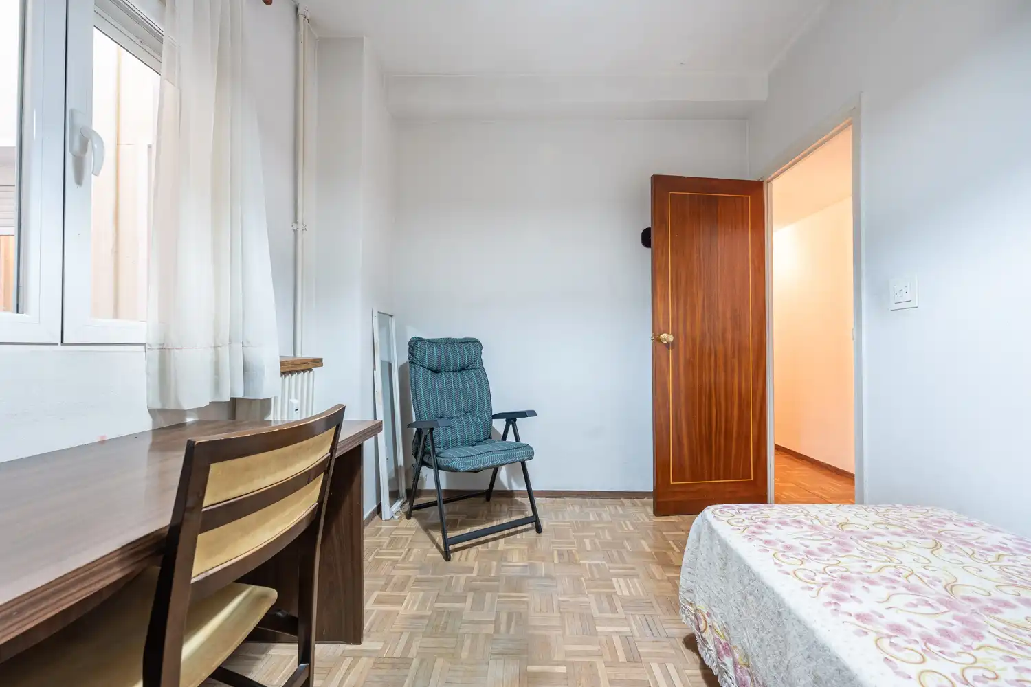 Habitación de Piso en venta en Madrid con Terraza y Balcón