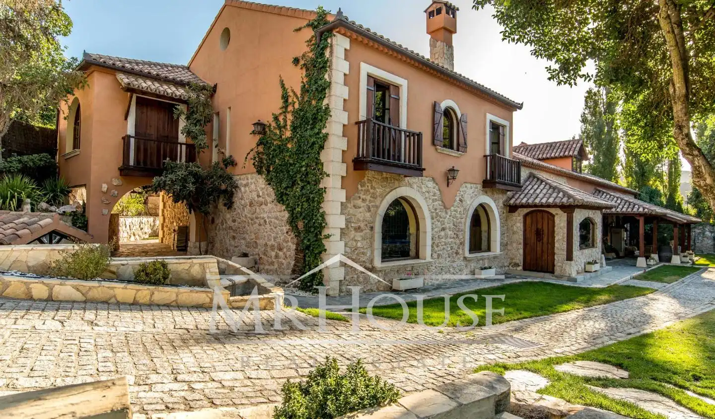 Vista exterior de Casa o chalet en venta en Carabaña con Calefacción, Jardín privado y Terraza