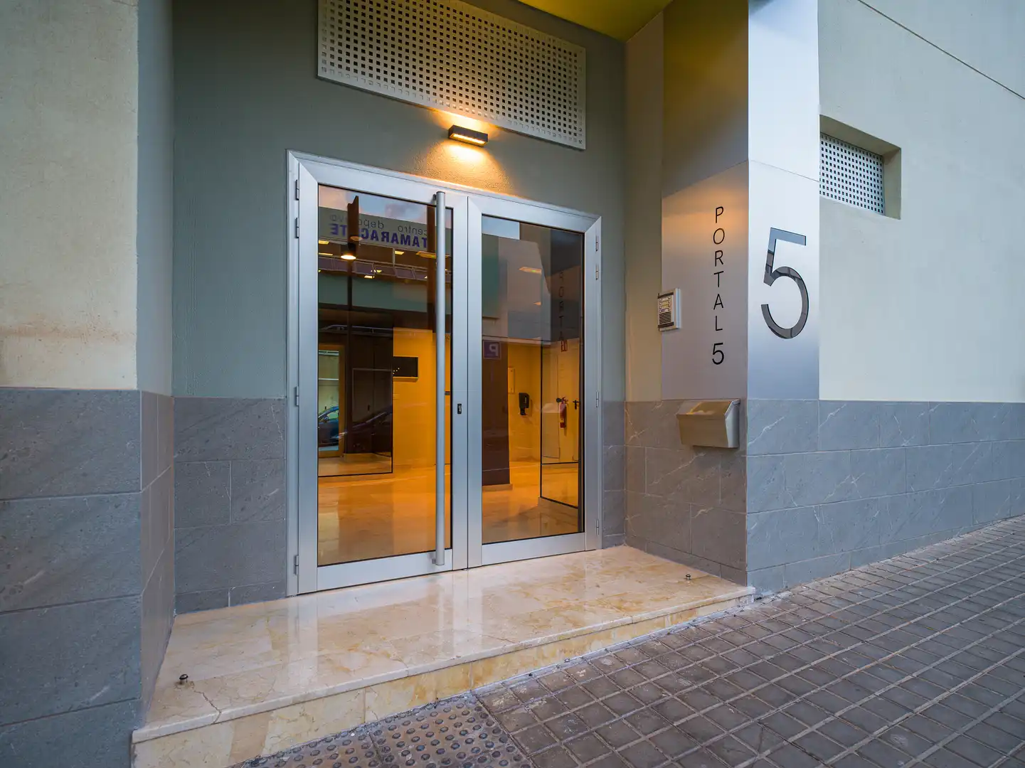 Flat with lift for sale in J. Pulido Rodriguez 5