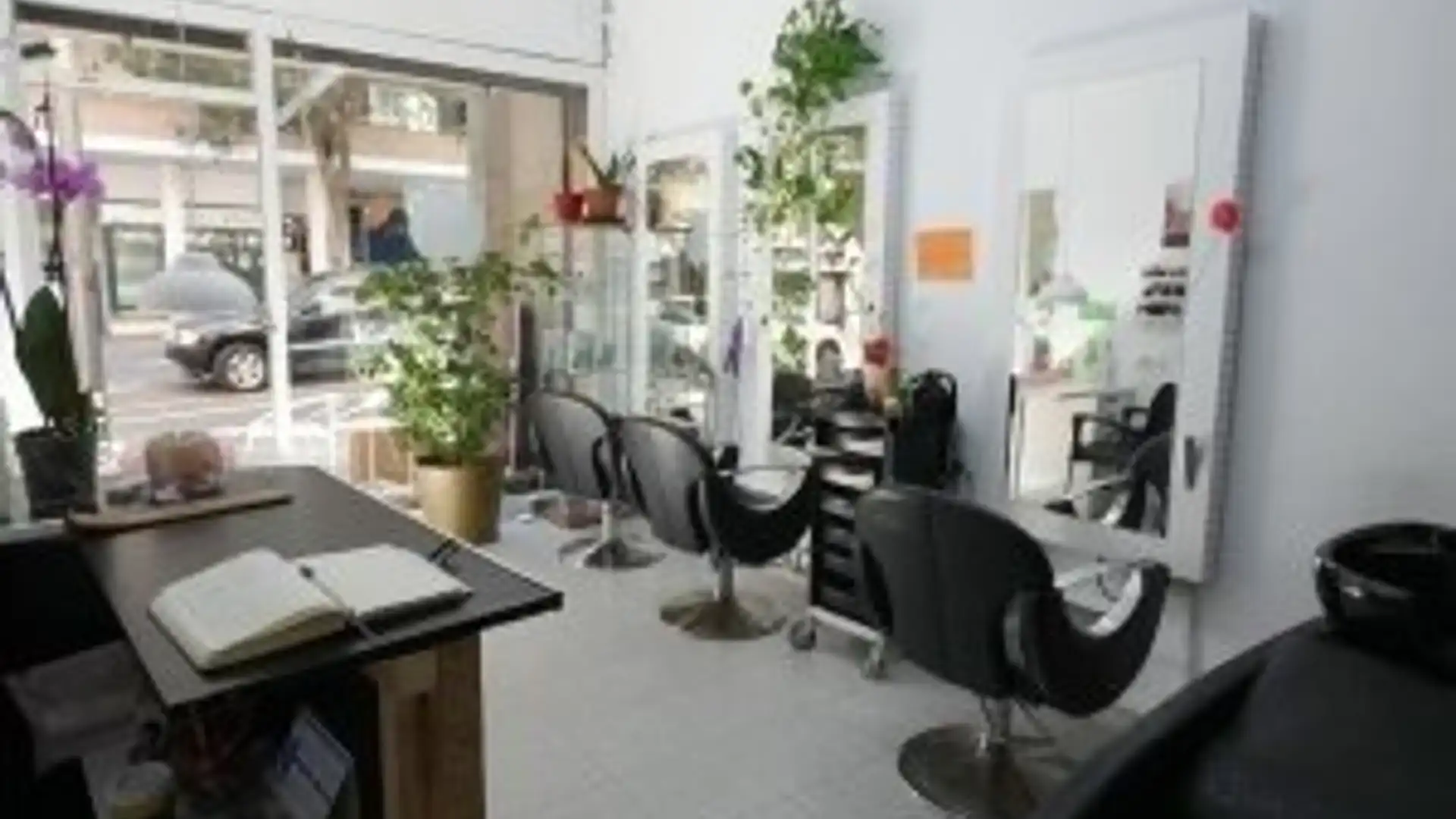 Vista exterior de Local de alquiler en  Barcelona Capital con Aire acondicionado