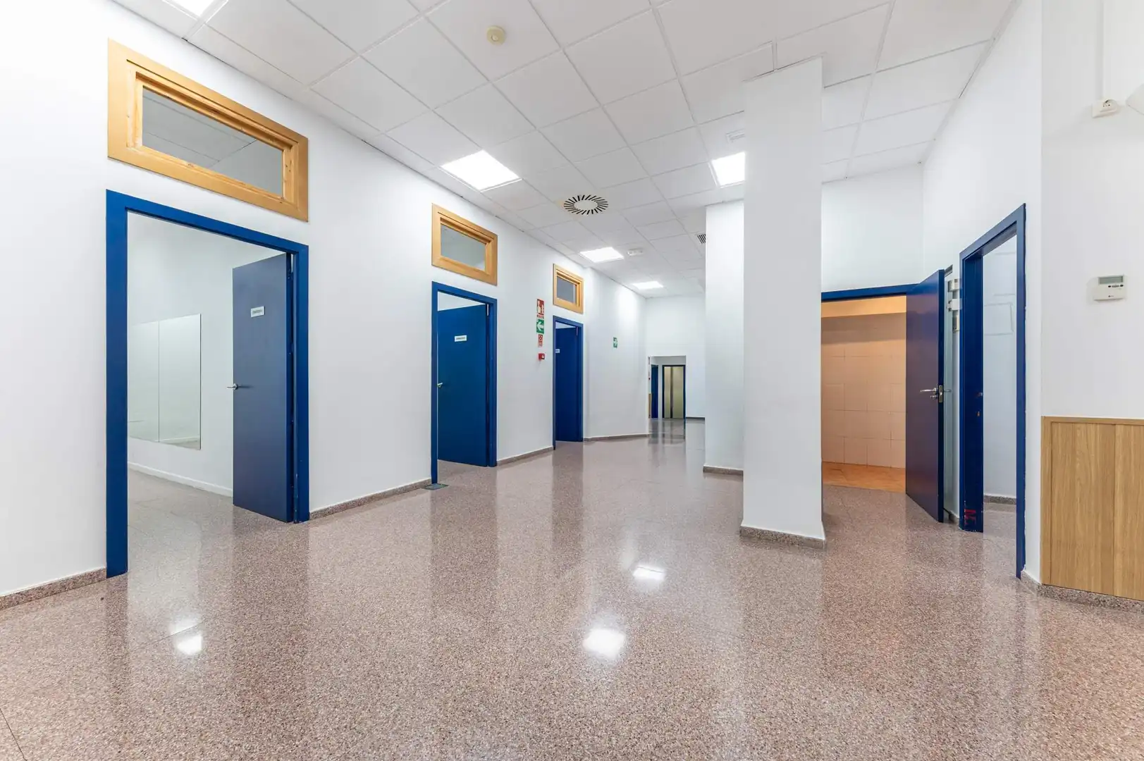 Gewerbefläche zum Verkauf in Calle de Roselló 17, imagen 6