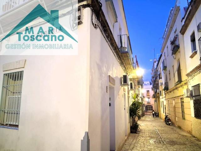 Piso en Venta en Calle ALFARERIA en Triana Casco Antiguo