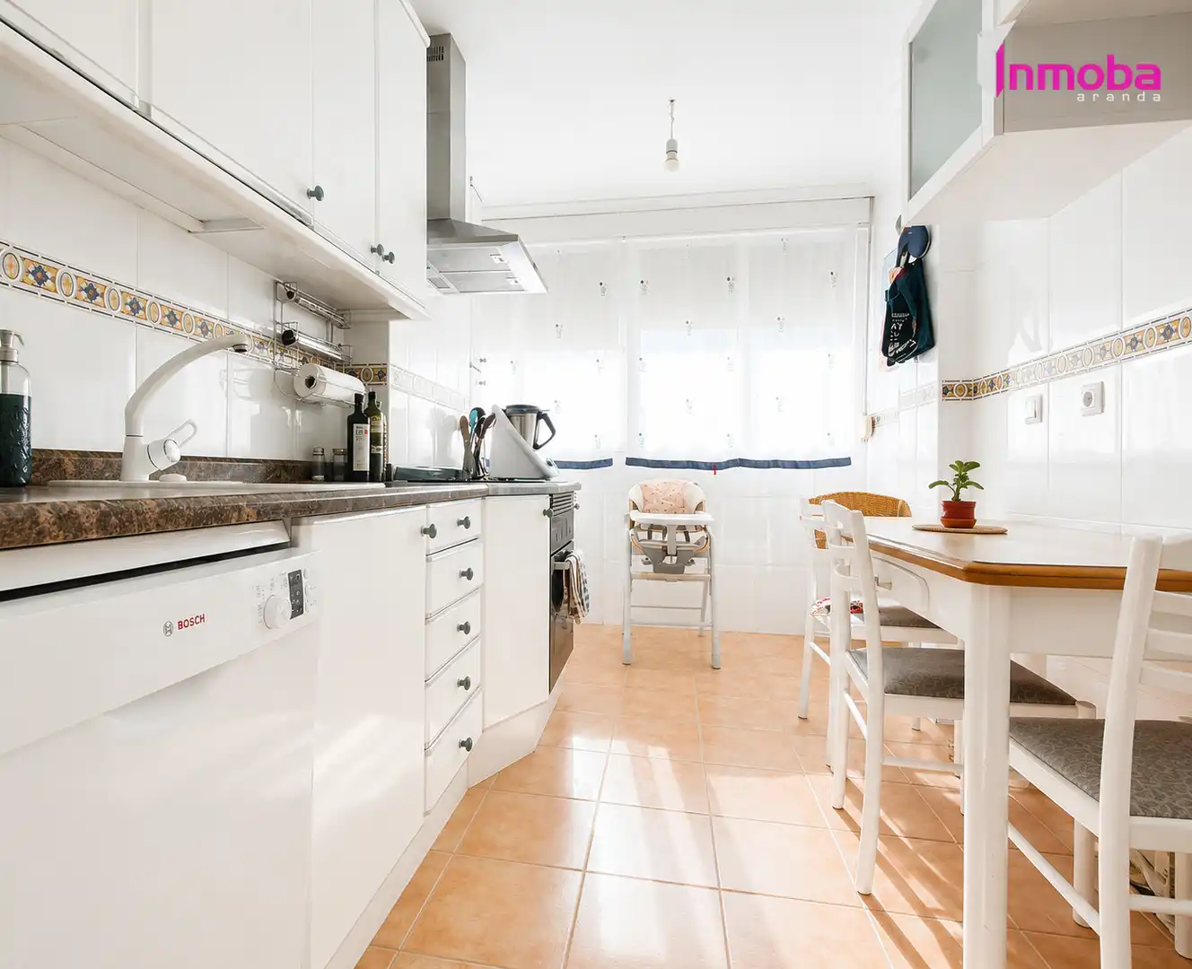 Kitchen of Flat for sale in Aranda de Duero  with Storage room and Balcony