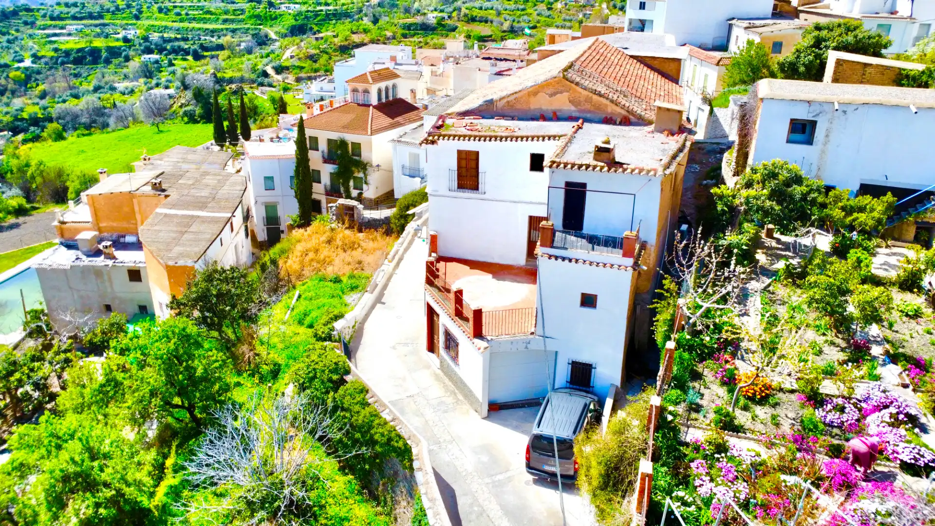 Vista exterior de Casa o xalet en venda en Válor amb Aire condicionat, Calefacció i Terrassa