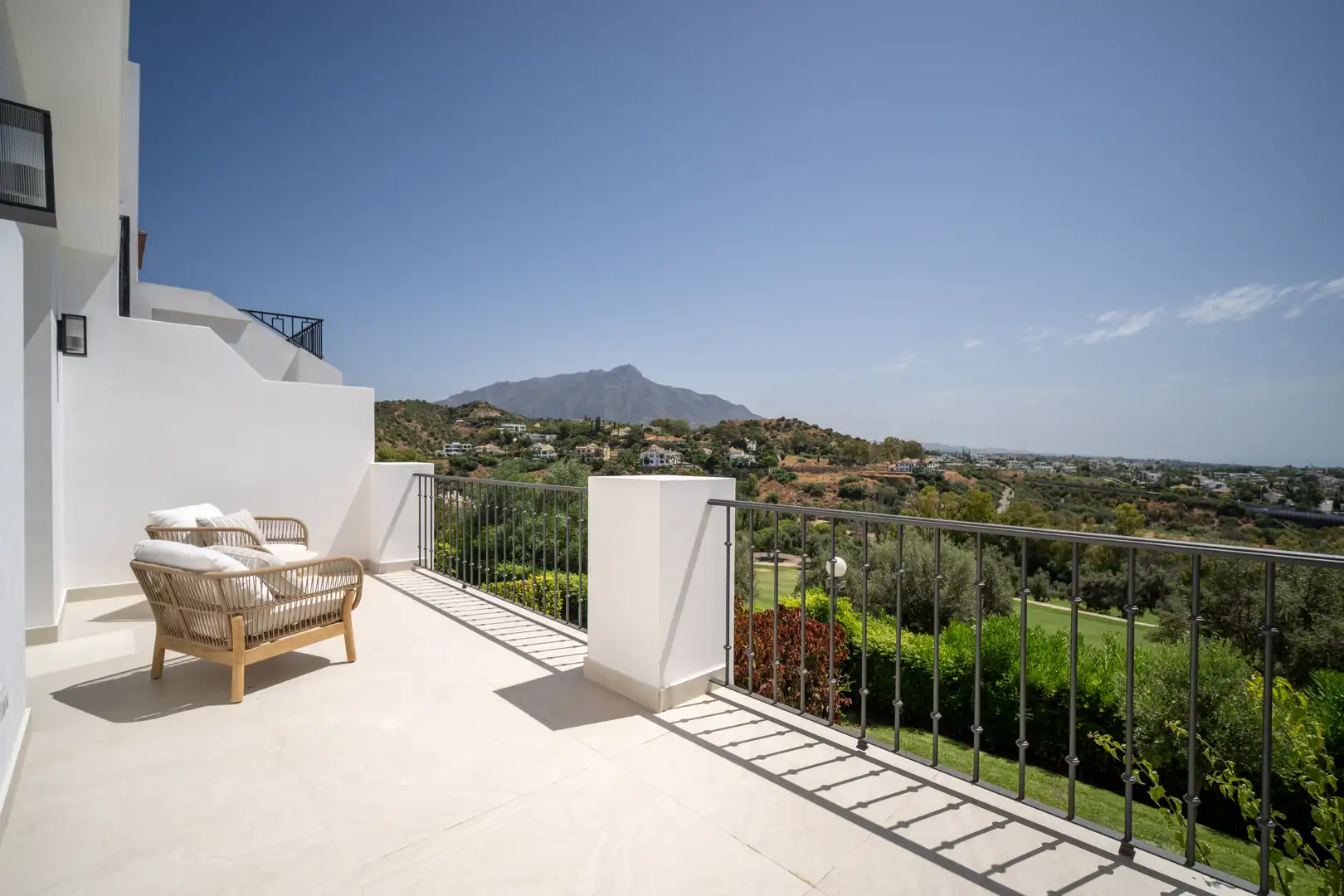 Casa bifamiliare di nuova costruzione in vendita a Urbanización El Herrojo, imagen 6