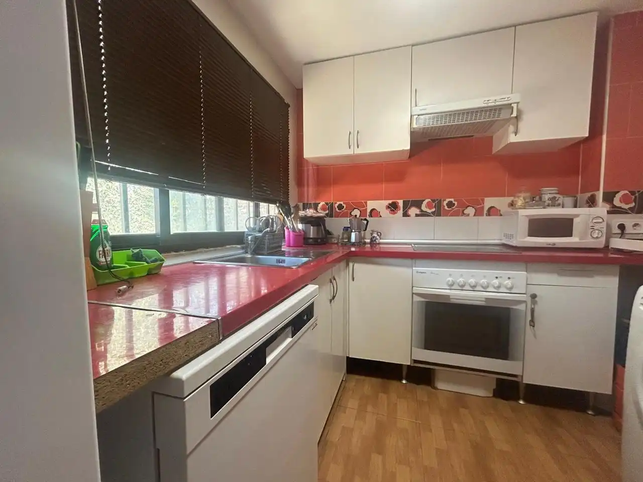 Cocina de Casa o chalet en venta en Dos Hermanas con Aire acondicionado, Calefacción y Jardín privado