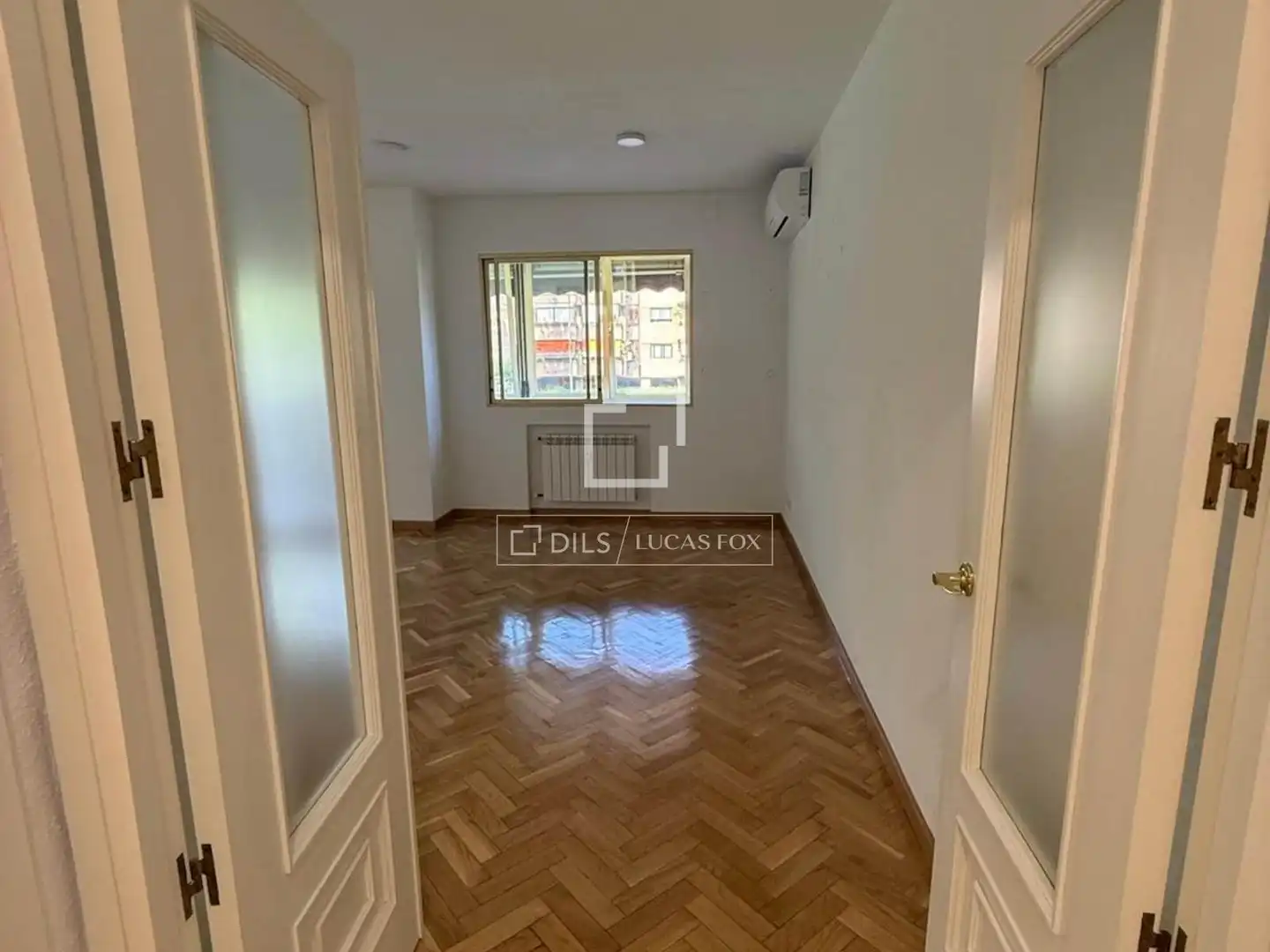 Flat for rent in Madrid  with Air Conditioner, Heating and Private garden