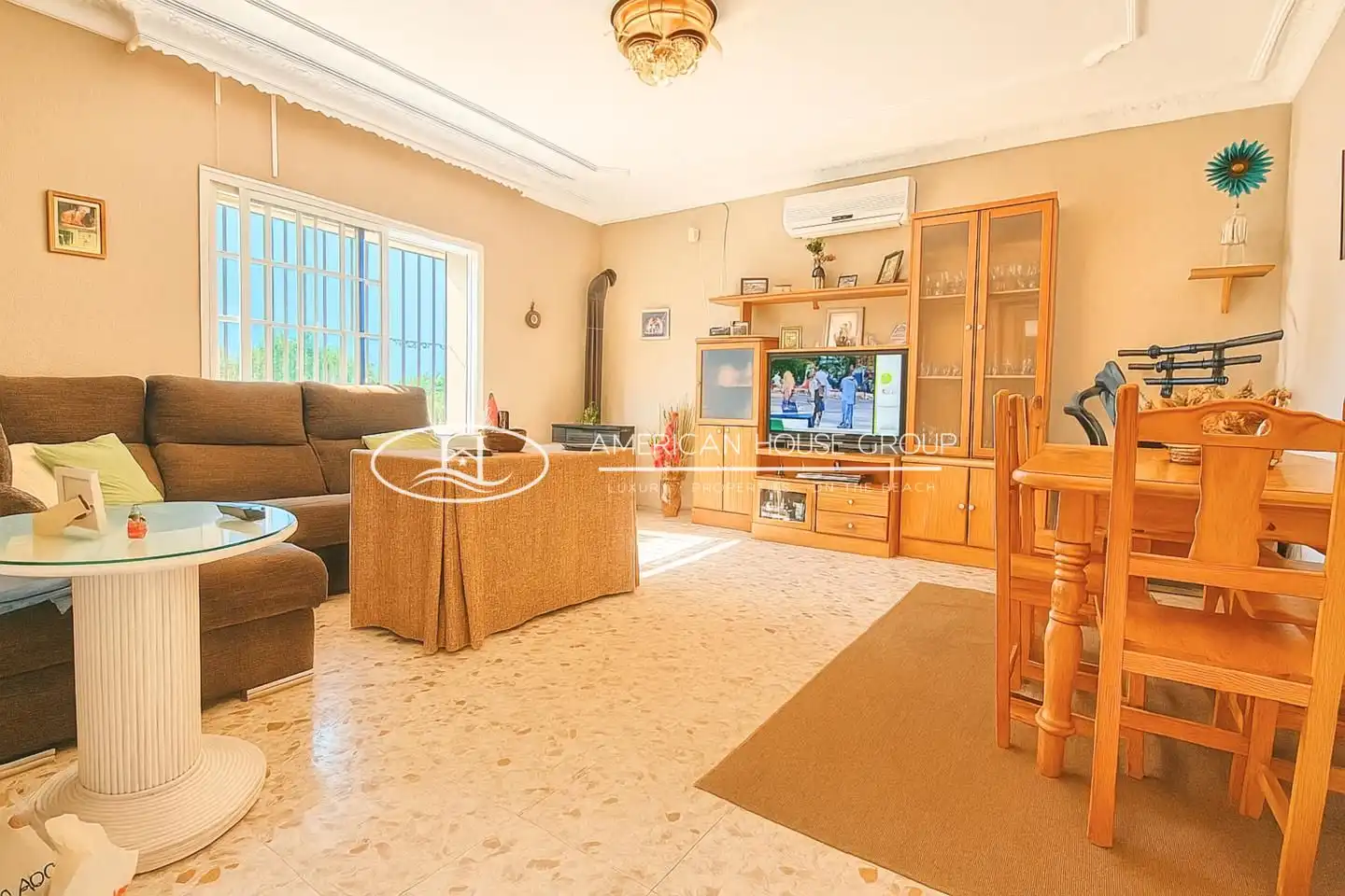 Sala de estar de Casa o chalet en venta en Chiclana de la Frontera con Aire acondicionado, Jardín privado y Terraza