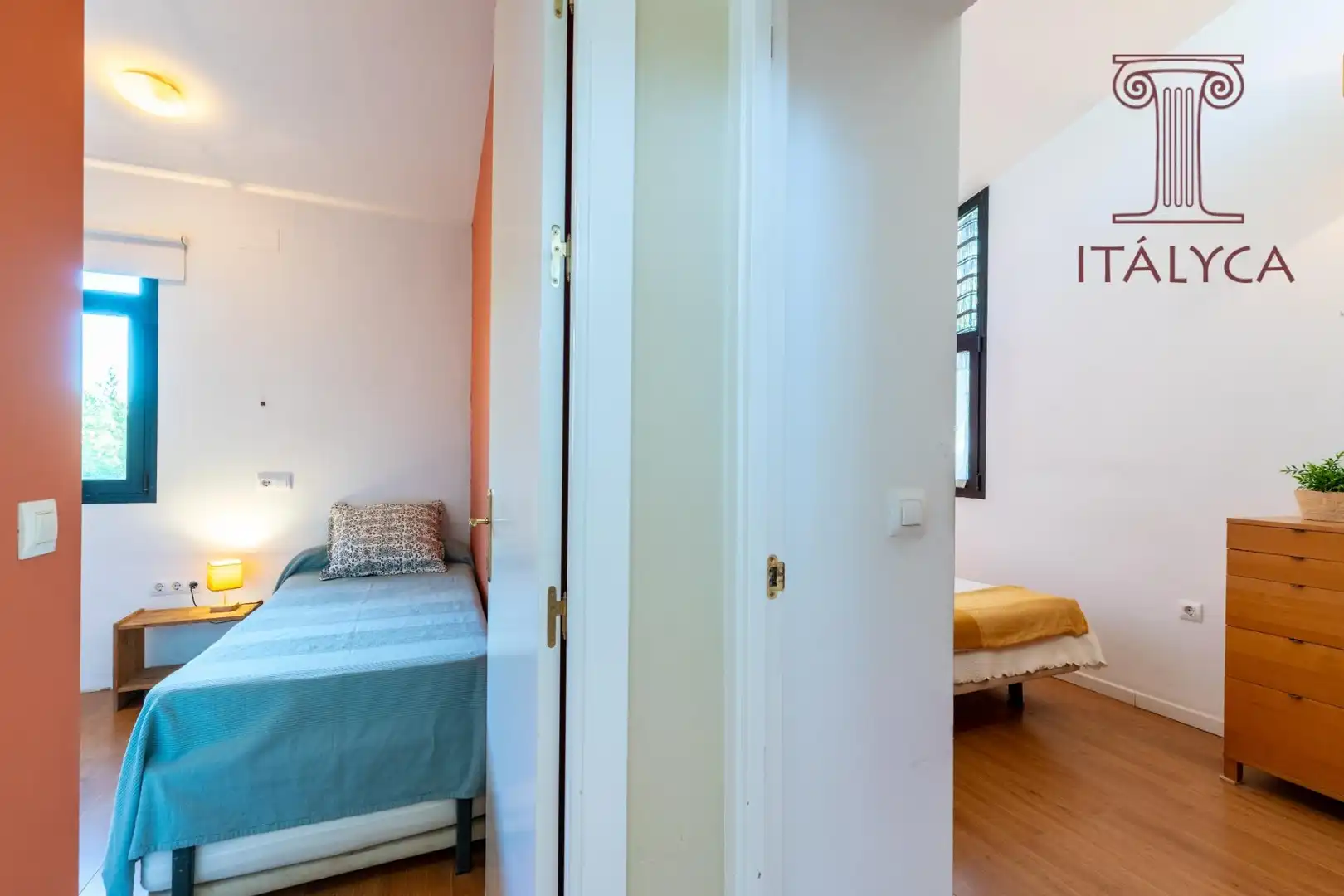 Bedroom of Houses for sale in El Castillo de las Guardas  with Private garden, Terrace and Community pool